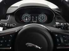 Jaguar E-PACE D240 R-Dynamic HSE 