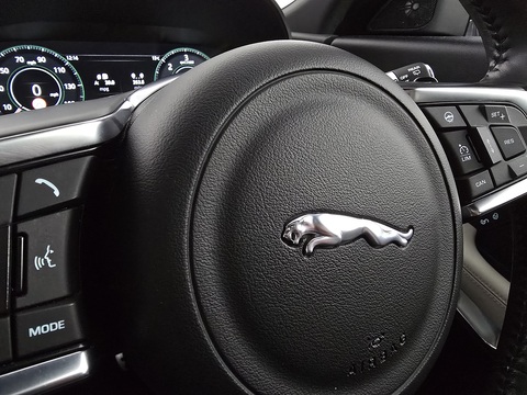 2.0 D240 R-Dynamic HSE SUV 5dr Diesel Auto AWD Euro 6 (s/s) (240 ps)