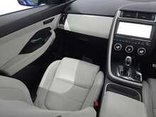 Jaguar E-PACE D240 R-Dynamic HSE 