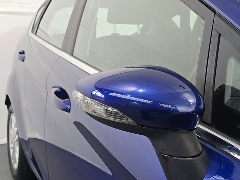 1.0T EcoBoost Zetec Hatchback 5dr Petrol Manual Euro 6 (s/s) (100 ps)