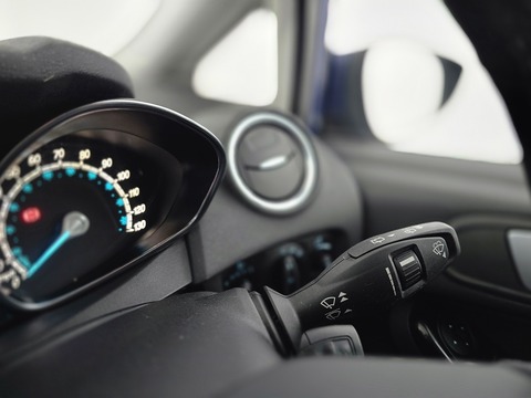 1.0T EcoBoost Zetec Hatchback 5dr Petrol Manual Euro 6 (s/s) (100 ps)