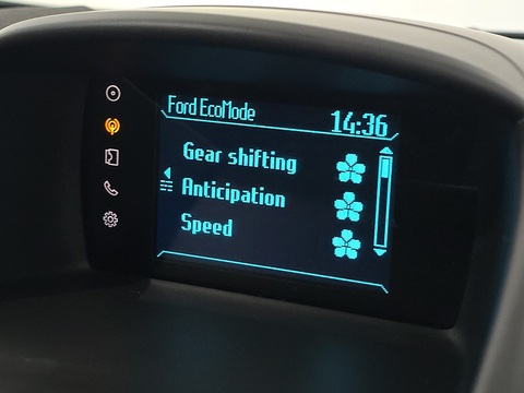 1.0T EcoBoost Zetec Hatchback 5dr Petrol Manual Euro 6 (s/s) (100 ps)