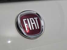 Fiat 500 MHEV Hey Google 