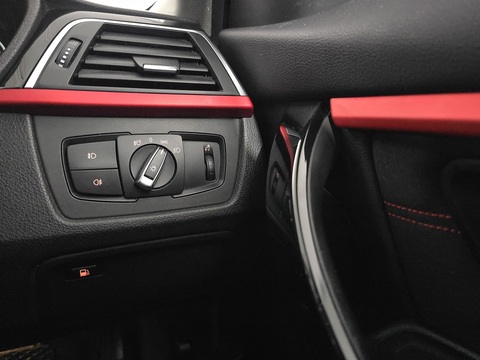 2.0 330e 7.6kWh Sport Saloon 4dr Petrol Plug-in Hybrid Auto Euro 6 (s/s) (252 ps)