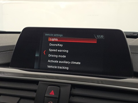 2.0 330e 7.6kWh Sport Saloon 4dr Petrol Plug-in Hybrid Auto Euro 6 (s/s) (252 ps)