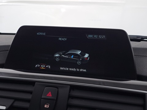 2.0 330e 7.6kWh Sport Saloon 4dr Petrol Plug-in Hybrid Auto Euro 6 (s/s) (252 ps)