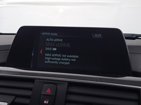 2.0 330e 7.6kWh Sport Saloon 4dr Petrol Plug-in Hybrid Auto Euro 6 (s/s) (252 ps)