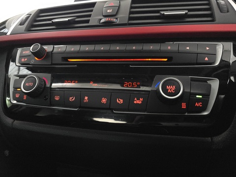 2.0 330e 7.6kWh Sport Saloon 4dr Petrol Plug-in Hybrid Auto Euro 6 (s/s) (252 ps)