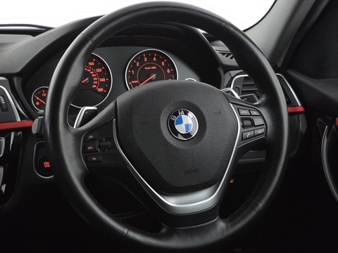 2.0 330e 7.6kWh Sport Saloon 4dr Petrol Plug-in Hybrid Auto Euro 6 (s/s) (252 ps)