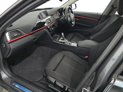 2.0 330e 7.6kWh Sport Saloon 4dr Petrol Plug-in Hybrid Auto Euro 6 (s/s) (252 ps)