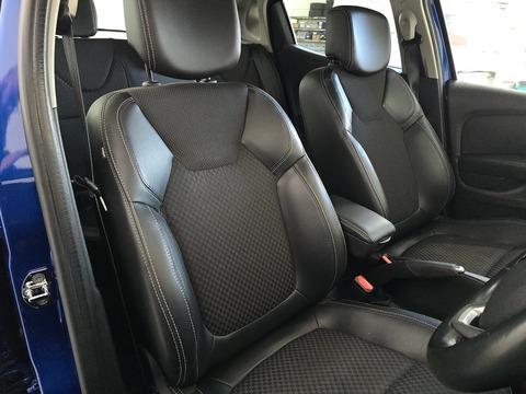 Clio Dynamique S Nav Hatchback 0.9 Manual Petrol