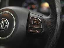 MG MG ZS Exclusive 