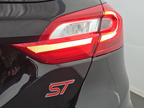 1.5T EcoBoost ST-2 Hatchback 3dr Petrol Manual Euro 6 (200 ps)