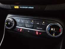 Ford Fiesta T EcoBoost ST-2 