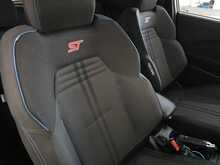 Ford Fiesta T EcoBoost ST-2 