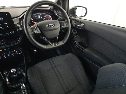 1.5T EcoBoost ST-2 Hatchback 3dr Petrol Manual Euro 6 (200 ps)