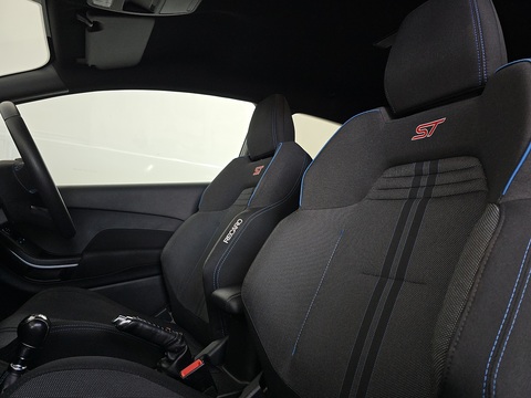 1.5T EcoBoost ST-2 Hatchback 3dr Petrol Manual Euro 6 (200 ps)