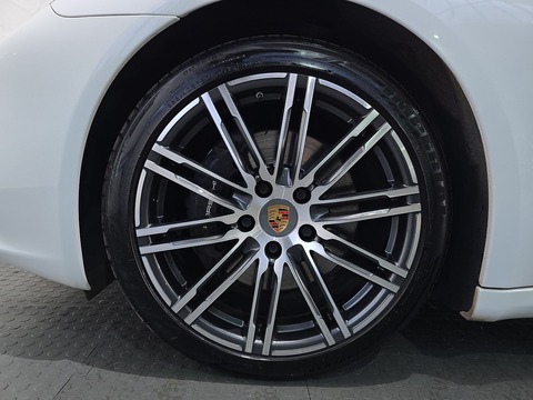 3.6 V6 PDK Panamera Edition Saloon Petrol