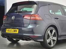 Volkswagen Golf TSI BlueMotion Tech R 