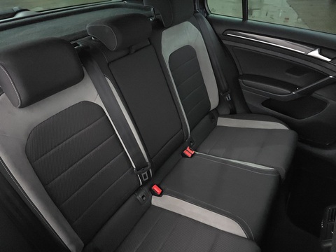 2.0 TSI BlueMotion Tech R Hatchback 5dr Petrol Manual 4Motion Euro 6 (s/s) (300 ps)