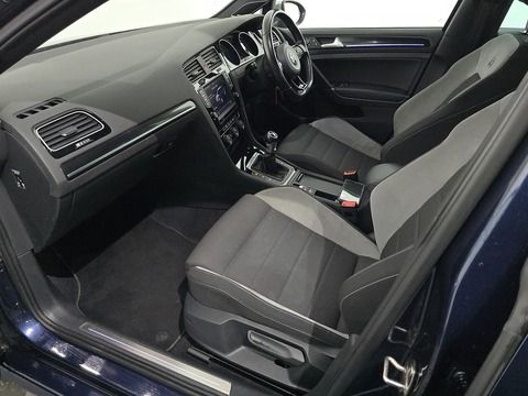 2.0 TSI BlueMotion Tech R Hatchback 5dr Petrol Manual 4Motion Euro 6 (s/s) (300 ps)