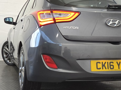 1.6 Premium Hatchback 5dr Petrol Manual Euro 6 (120 ps)