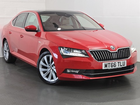 2.0 TDI Laurin & Klement Hatchback 5dr Diesel DSG Auto 6Spd 4WD Euro 6 (s/s) (190 ps)