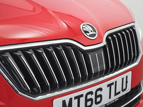 2.0 TDI Laurin & Klement Hatchback 5dr Diesel DSG Auto 6Spd 4WD Euro 6 (s/s) (190 ps)