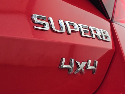 2.0 TDI Laurin & Klement Hatchback 5dr Diesel DSG Auto 6Spd 4WD Euro 6 (s/s) (190 ps)