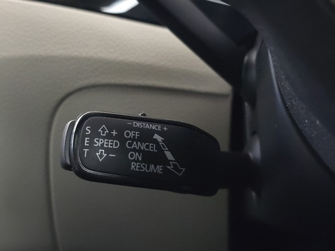 2.0 TDI Laurin & Klement Hatchback 5dr Diesel DSG Auto 6Spd 4WD Euro 6 (s/s) (190 ps)