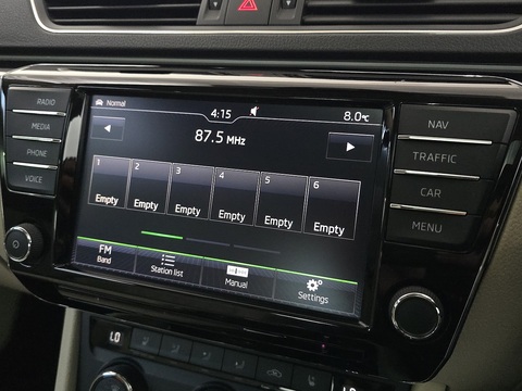 2.0 TDI Laurin & Klement Hatchback 5dr Diesel DSG Auto 6Spd 4WD Euro 6 (s/s) (190 ps)