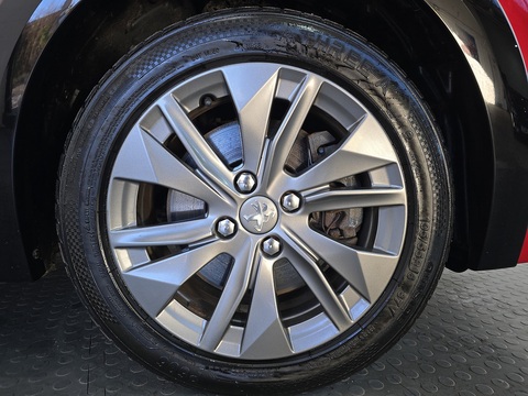 50kWh Allure Hatchback 5dr Electric Auto (136 ps)