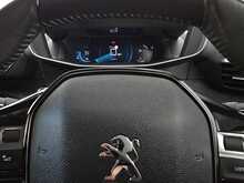 Peugeot E-208 Allure 