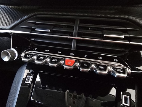 50kWh Allure Hatchback 5dr Electric Auto (136 ps)