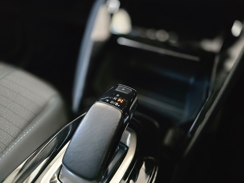 50kWh Allure Hatchback 5dr Electric Auto (136 ps)