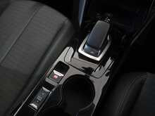 Peugeot E-208 Allure 