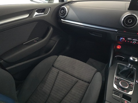 2.0 TDI Sport Sportback 5dr Diesel Manual Euro 5 (s/s) (150 ps)