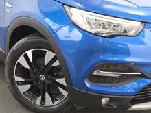 Vauxhall Grandland X Turbo Griffin Edition 