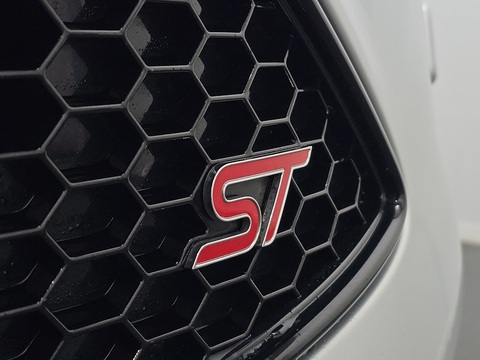 2.0T EcoBoost ST-3 Hatchback 5dr Petrol Manual Euro 6 (s/s) (250 ps)