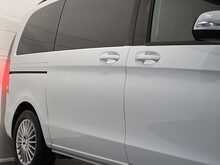 Mercedes-Benz V-Class V220d BlueTEC SE G-Tronic+ 