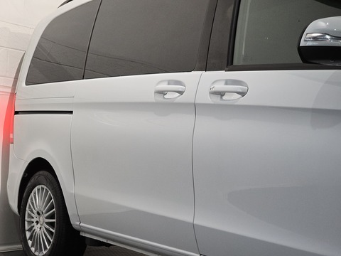 V220d MPV 