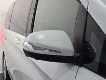 Mercedes-Benz V-Class V220d BlueTEC SE G-Tronic+ 