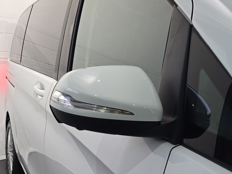 V220d MPV 