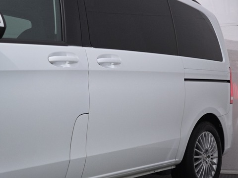 V220d MPV 