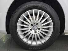 Mercedes-Benz V-Class V220d BlueTEC SE G-Tronic+ 