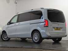 Mercedes-Benz V-Class V220d BlueTEC SE G-Tronic+ 