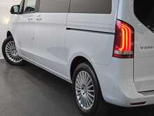 Mercedes-Benz V-Class V220d BlueTEC SE G-Tronic+ 