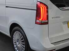 Mercedes-Benz V-Class V220d BlueTEC SE G-Tronic+ 