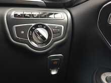 Mercedes-Benz V-Class V220d BlueTEC SE G-Tronic+ 