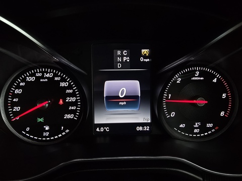 V220d MPV 